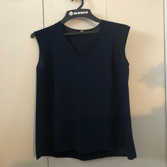 Uniqlo Blouse - Picture 1 of 4